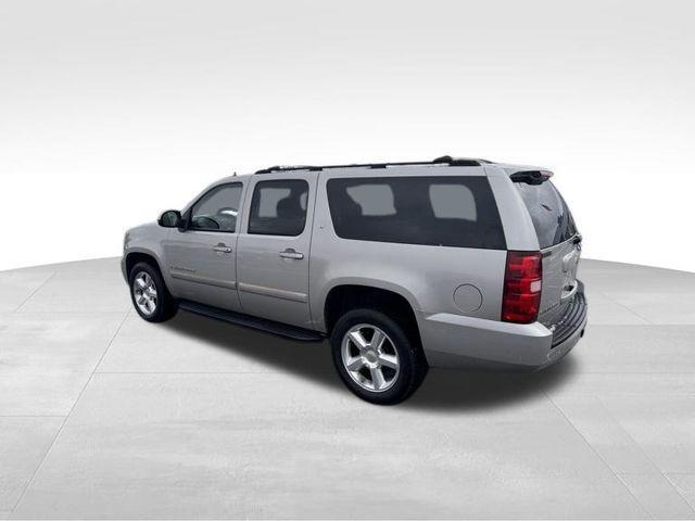 used 2007 Chevrolet Suburban car, priced at $8,619