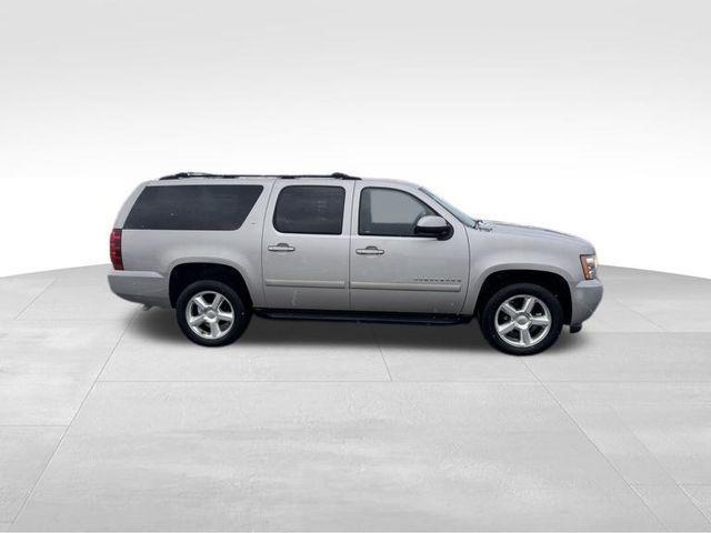 used 2007 Chevrolet Suburban car, priced at $8,619