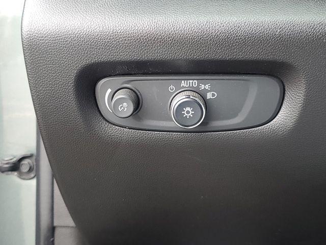 used 2023 Chevrolet Traverse car, priced at $29,429