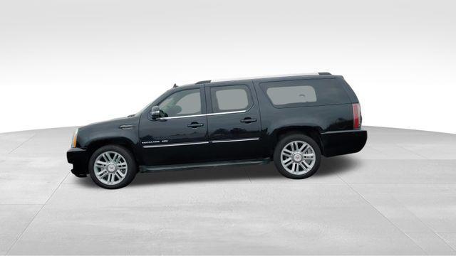 used 2014 Cadillac Escalade ESV car, priced at $10,945