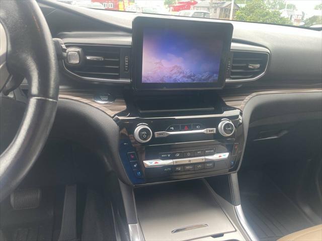 used 2021 Ford Explorer car
