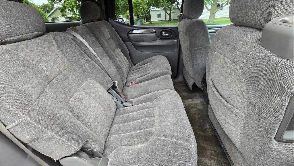 used 2004 GMC Envoy XL car, priced at $4,995