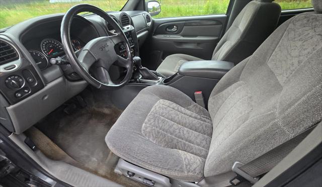 used 2004 GMC Envoy XL car, priced at $4,995