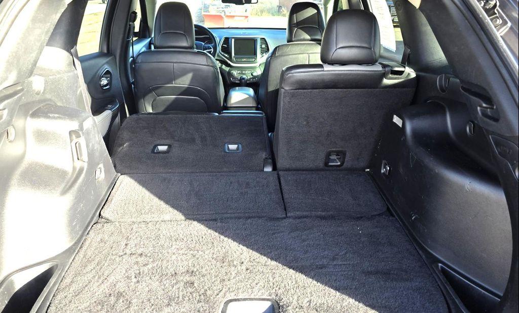 used 2014 Jeep Cherokee car, priced at $10,995