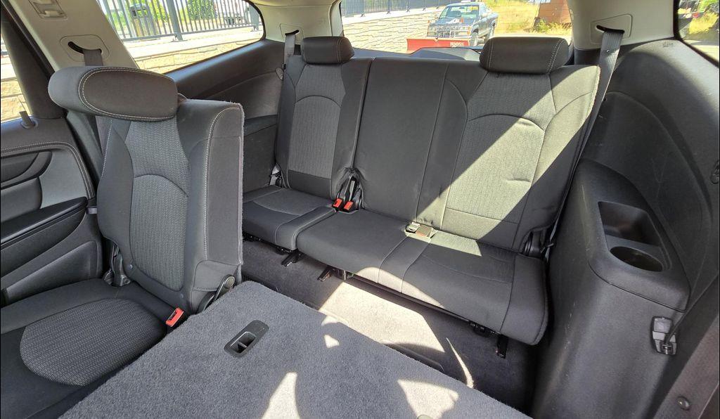 used 2014 Chevrolet Traverse car, priced at $8,995
