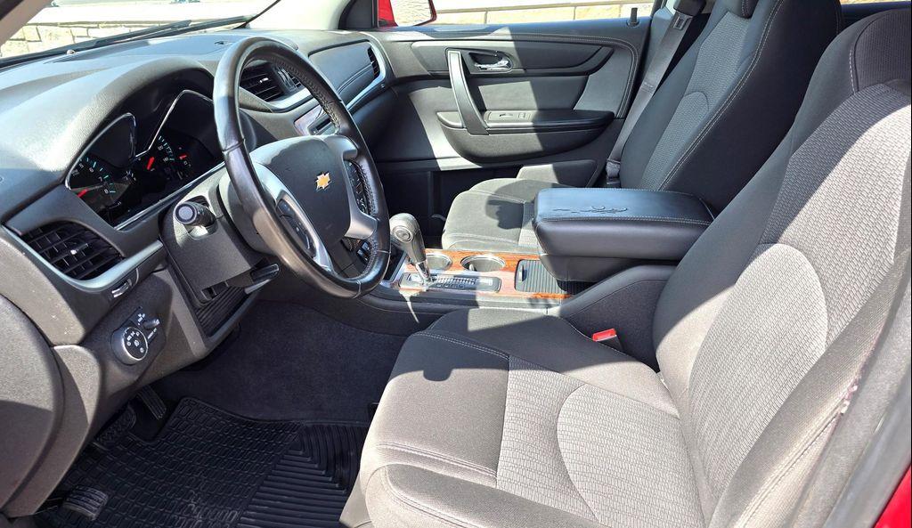 used 2014 Chevrolet Traverse car, priced at $8,995