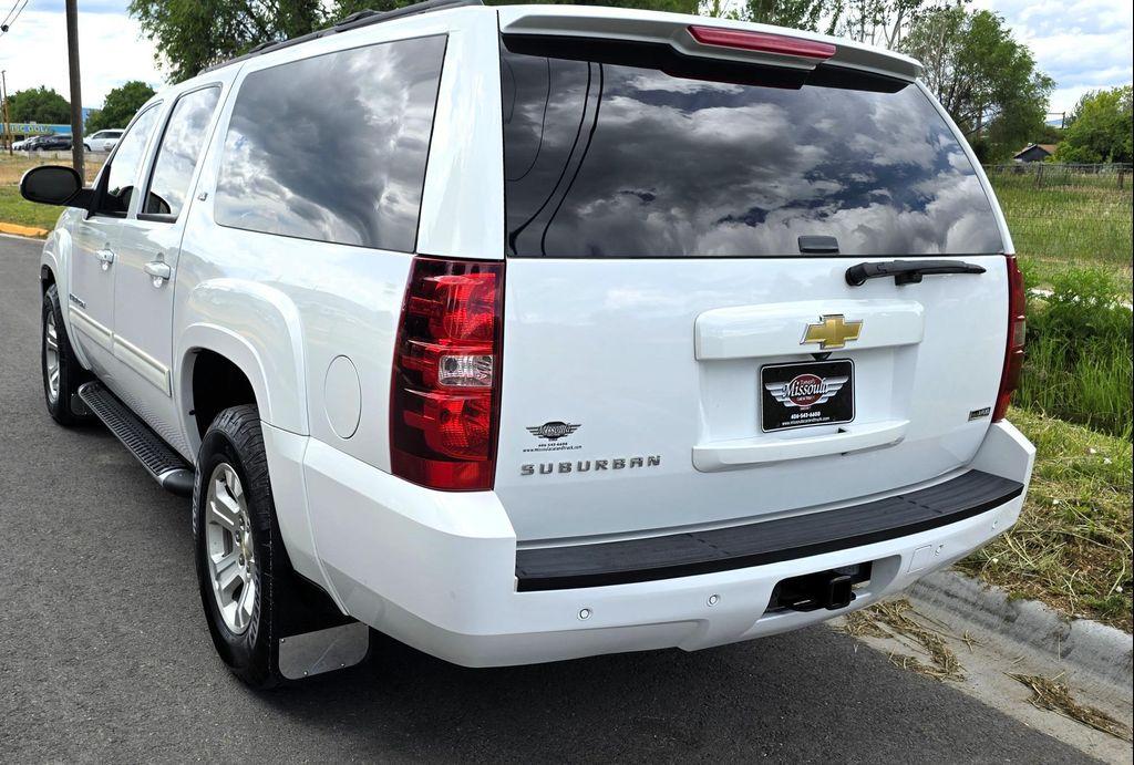 used 2009 Chevrolet Suburban car, priced at $9,995