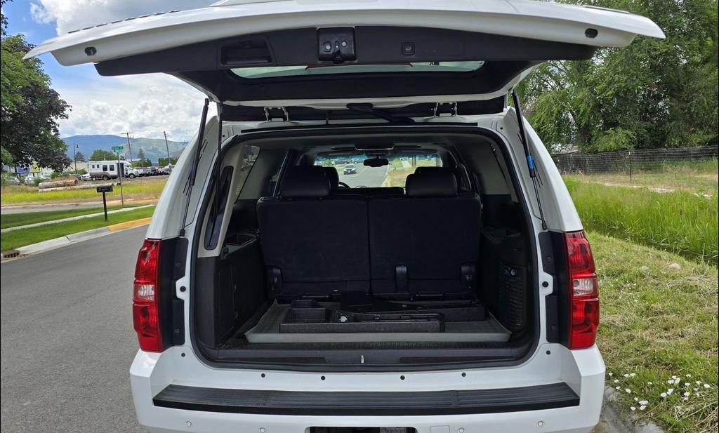 used 2009 Chevrolet Suburban car, priced at $9,995