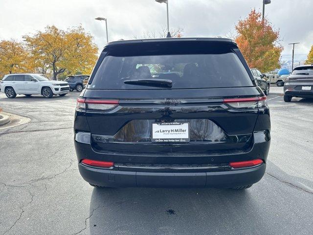 new 2025 Jeep Grand Cherokee car, priced at $46,025