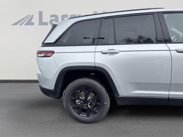 new 2025 Jeep Grand Cherokee car, priced at $42,613