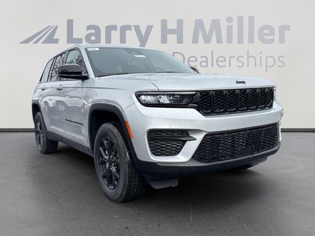 new 2025 Jeep Grand Cherokee car, priced at $42,613