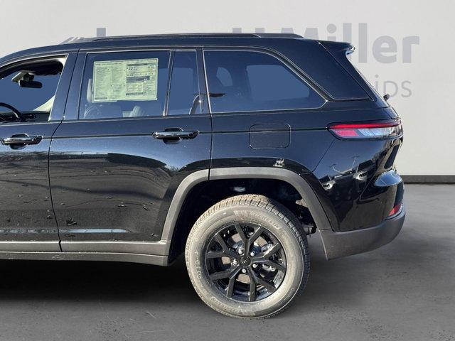 new 2025 Jeep Grand Cherokee car, priced at $42,614