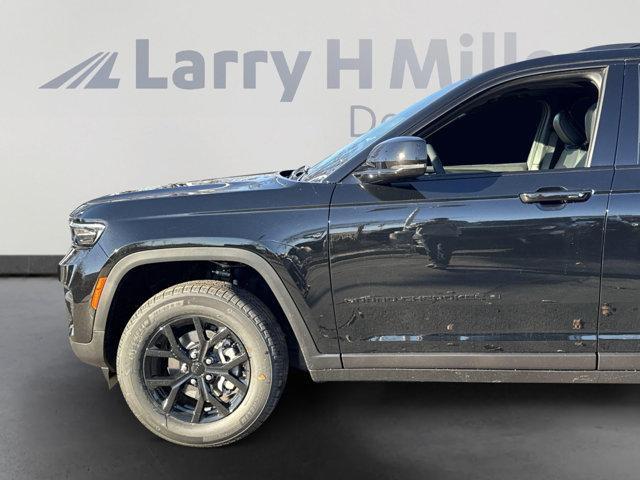 new 2025 Jeep Grand Cherokee car, priced at $42,614