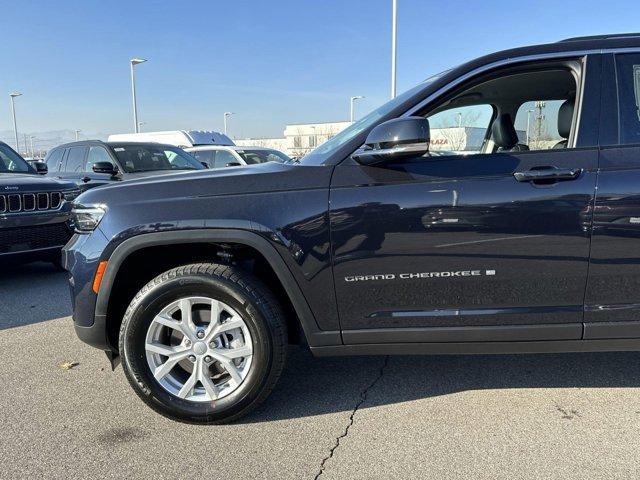 new 2024 Jeep Grand Cherokee car, priced at $41,850