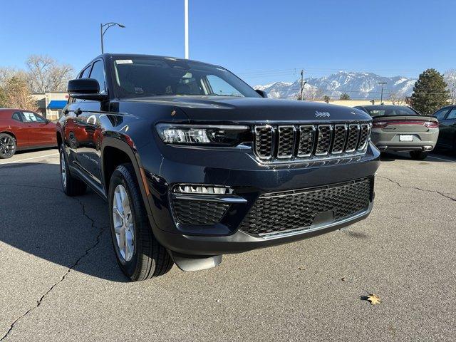 new 2024 Jeep Grand Cherokee car, priced at $42,879