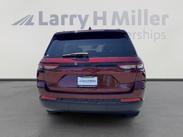 new 2025 Jeep Grand Cherokee car, priced at $43,705