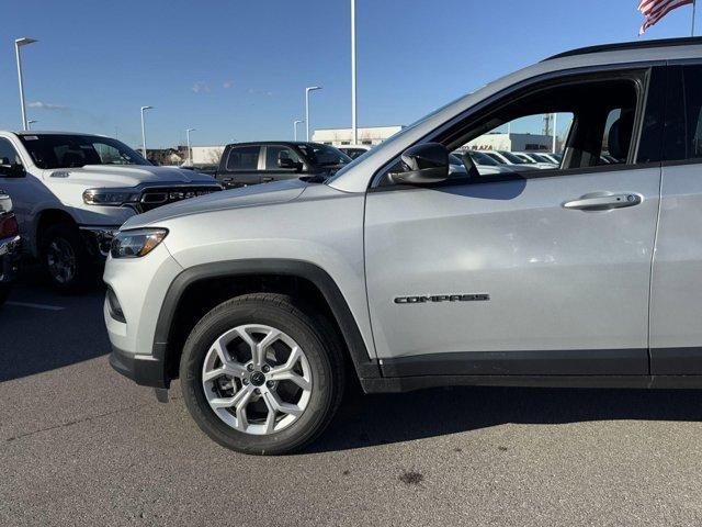 new 2025 Jeep Compass car, priced at $27,544