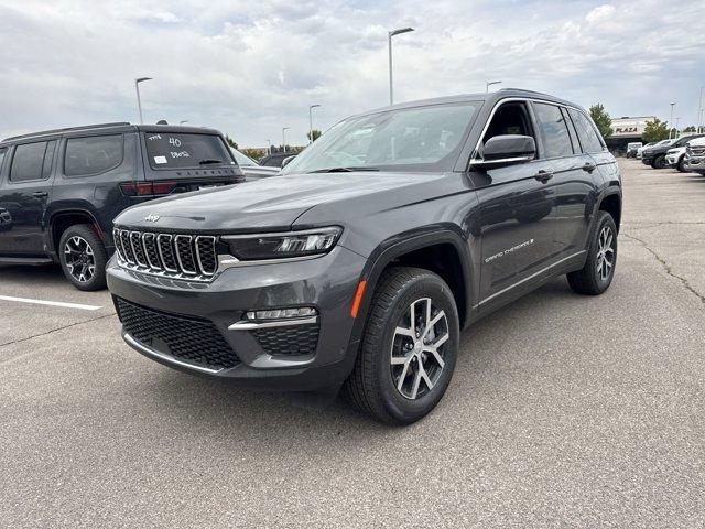 new 2025 Jeep Grand Cherokee car, priced at $49,437