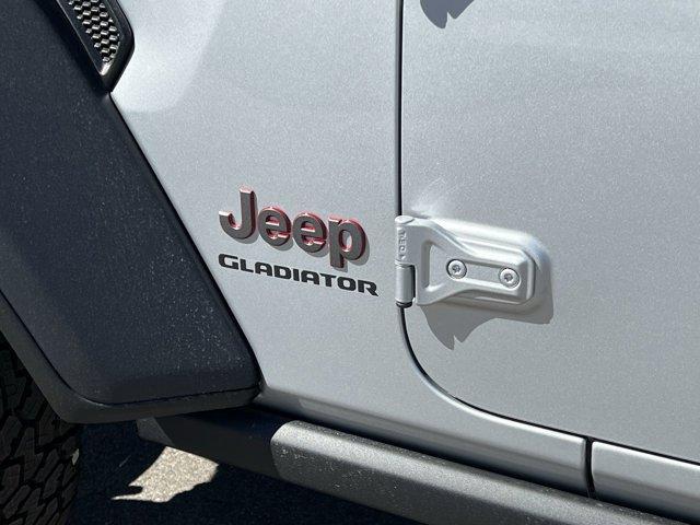 new 2022 Jeep Gladiator car, priced at $49,990