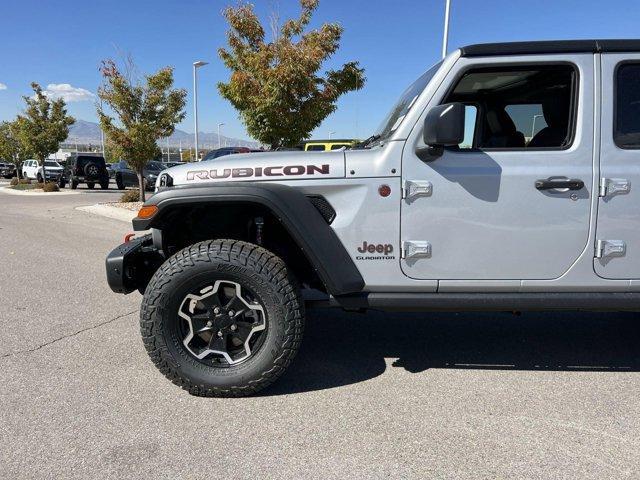 new 2022 Jeep Gladiator car, priced at $49,990