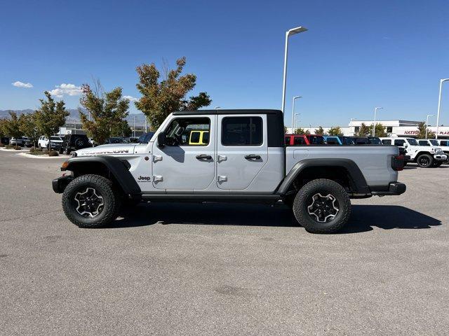 new 2022 Jeep Gladiator car, priced at $49,990