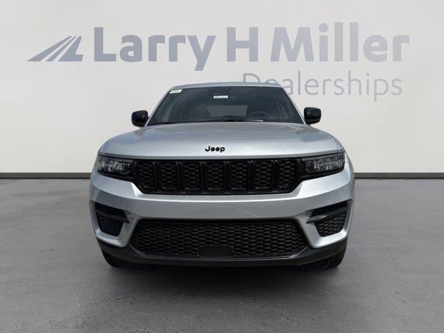new 2025 Jeep Grand Cherokee car, priced at $47,056
