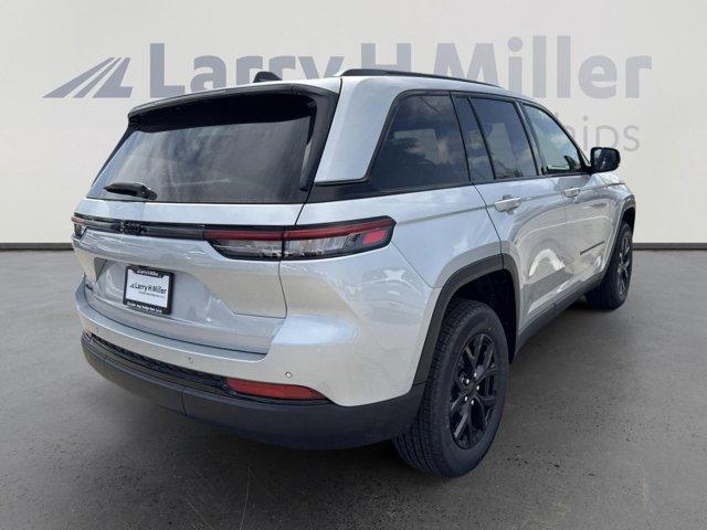 new 2025 Jeep Grand Cherokee car, priced at $47,056