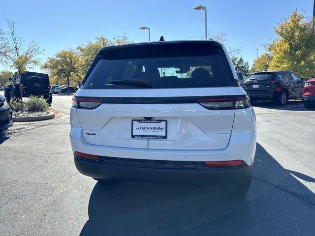 new 2025 Jeep Grand Cherokee car, priced at $46,930