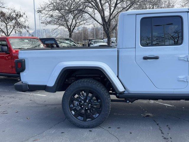 new 2025 Jeep Gladiator car, priced at $43,413