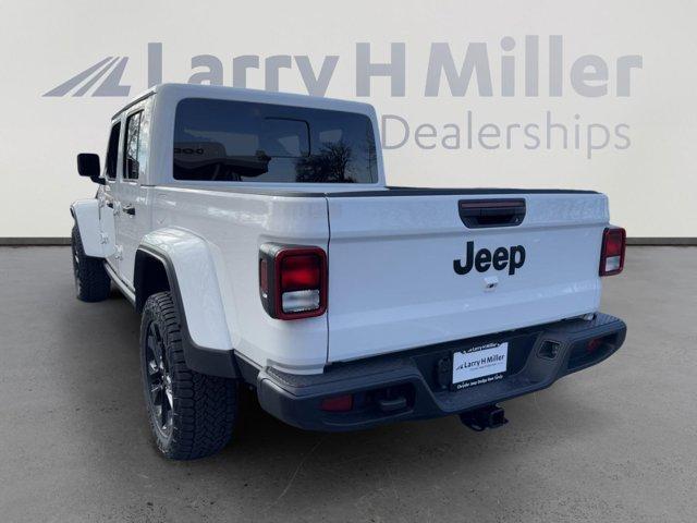 new 2025 Jeep Gladiator car, priced at $43,413