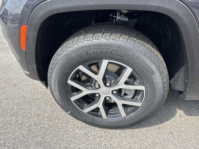 new 2025 Jeep Grand Cherokee L car, priced at $47,228