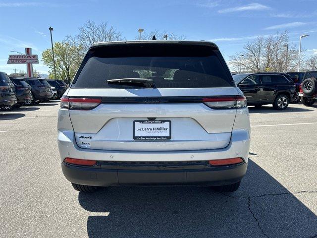 new 2024 Jeep Grand Cherokee car, priced at $41,485