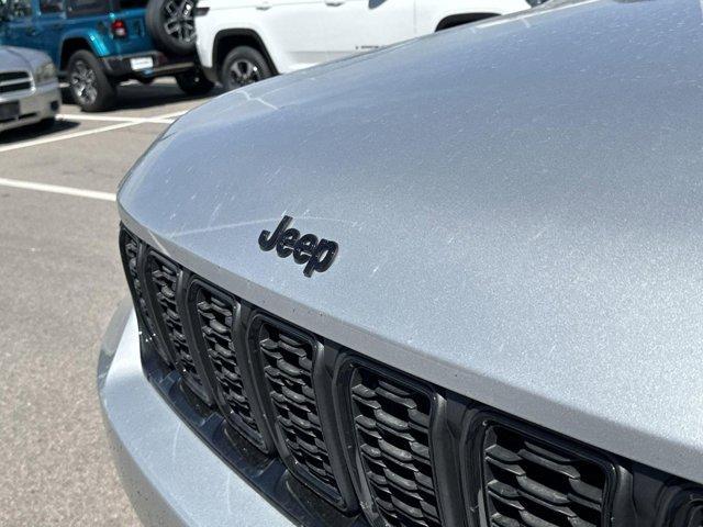 new 2024 Jeep Grand Cherokee car, priced at $42,485