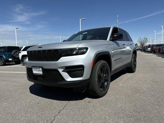 new 2024 Jeep Grand Cherokee car, priced at $44,485