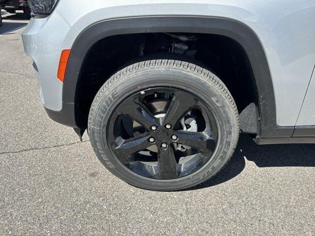 new 2024 Jeep Grand Cherokee car, priced at $41,485