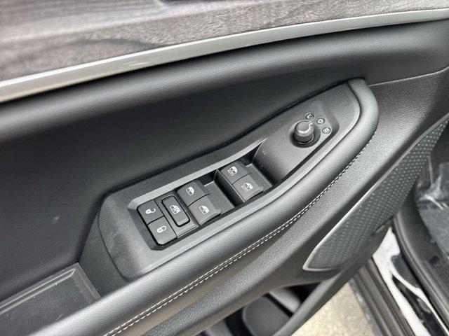 new 2025 Jeep Grand Cherokee car, priced at $52,716