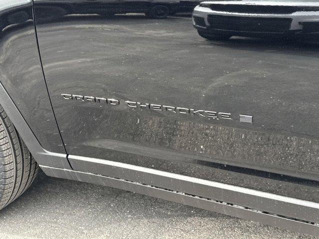 new 2025 Jeep Grand Cherokee car, priced at $52,716