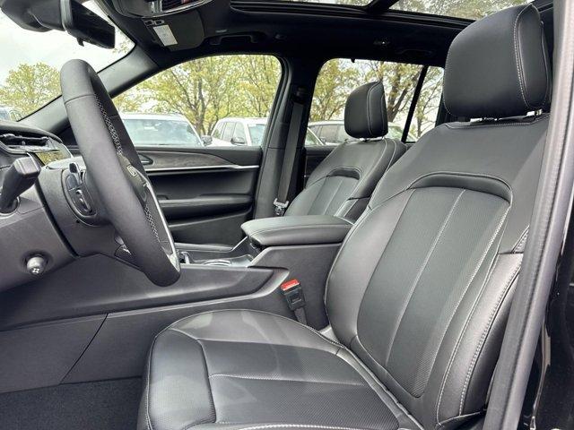 new 2025 Jeep Grand Cherokee car, priced at $52,716