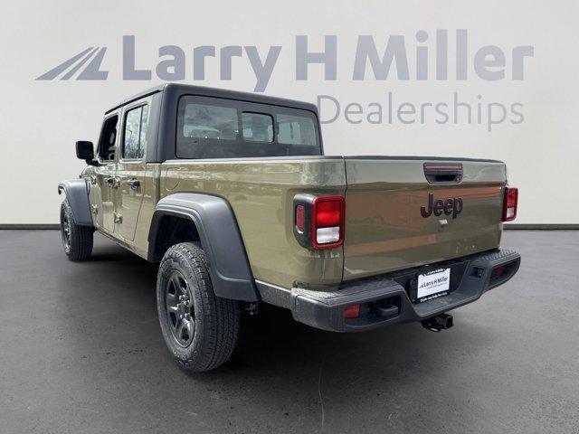 new 2025 Jeep Gladiator car, priced at $42,157
