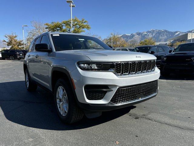 new 2025 Jeep Grand Cherokee car, priced at $42,470