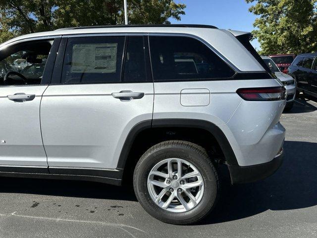 new 2025 Jeep Grand Cherokee car, priced at $42,470