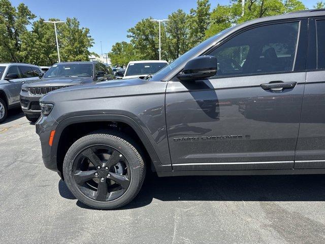 new 2025 Jeep Grand Cherokee car, priced at $40,650