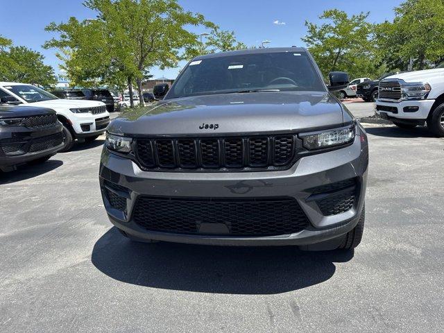 new 2025 Jeep Grand Cherokee car, priced at $40,650