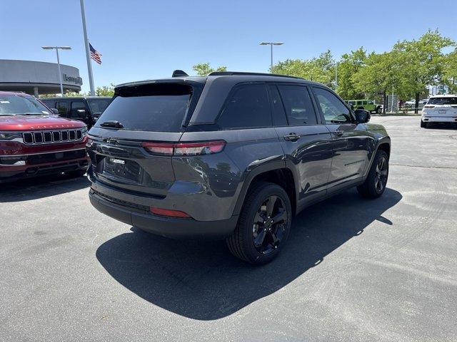 new 2025 Jeep Grand Cherokee car, priced at $40,650