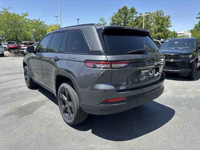 new 2025 Jeep Grand Cherokee car, priced at $40,650