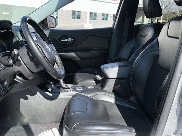 used 2019 Jeep Cherokee car, priced at $13,794