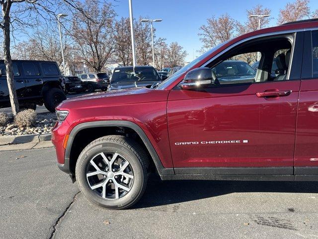 new 2025 Jeep Grand Cherokee L car, priced at $47,733