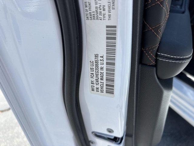 new 2025 Jeep Grand Cherokee car, priced at $55,595