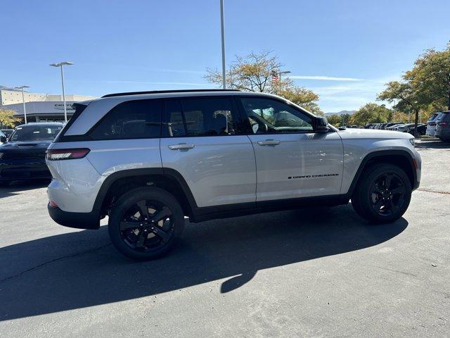 new 2025 Jeep Grand Cherokee car, priced at $49,515