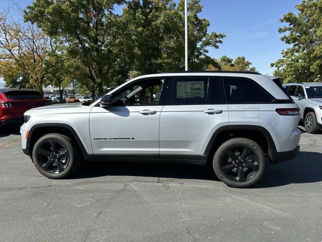 new 2025 Jeep Grand Cherokee car, priced at $49,515